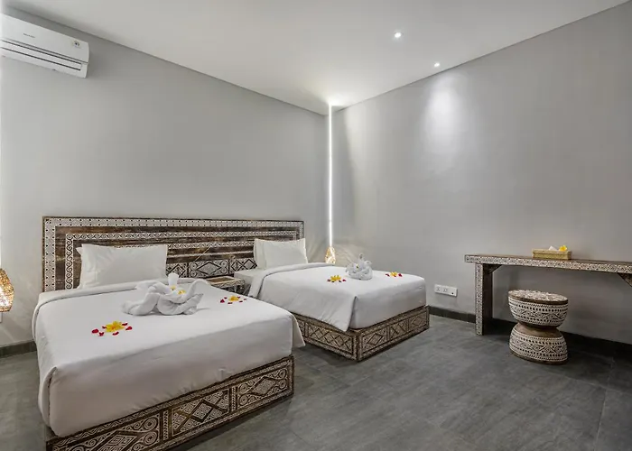 Brand New Luxury 3br Ethnic #4 *